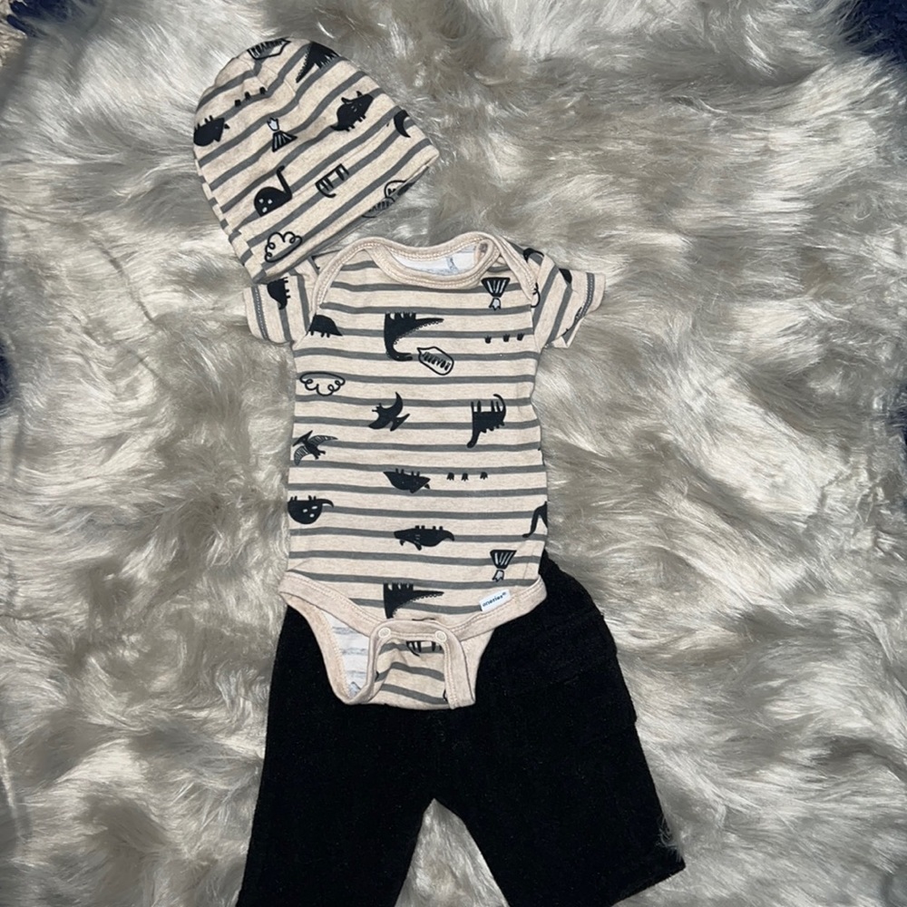 3 Piece Newborn Outfit